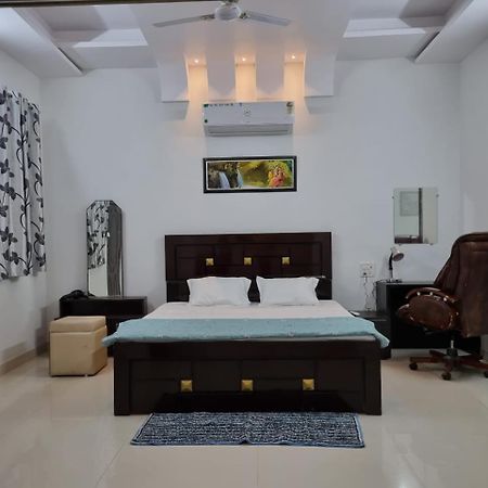 Leela Homestay Jabalpur - Lily - 2 Bhk Luxury Appartment Екстер'єр фото