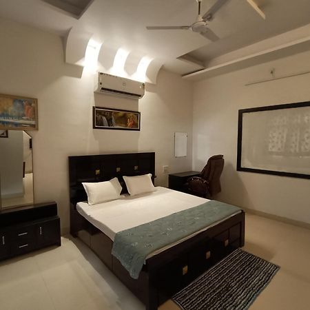 Leela Homestay Jabalpur - Lily - 2 Bhk Luxury Appartment Екстер'єр фото