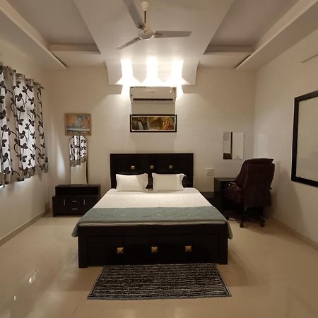 Leela Homestay Jabalpur - Lily - 2 Bhk Luxury Appartment Екстер'єр фото