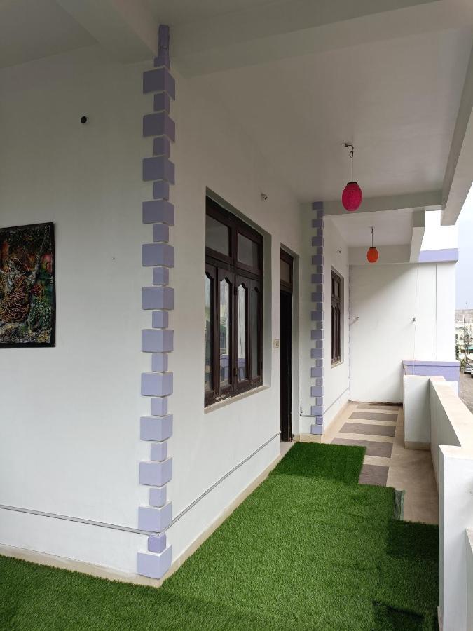 Leela Homestay Jabalpur - Lily - 2 Bhk Luxury Appartment Екстер'єр фото