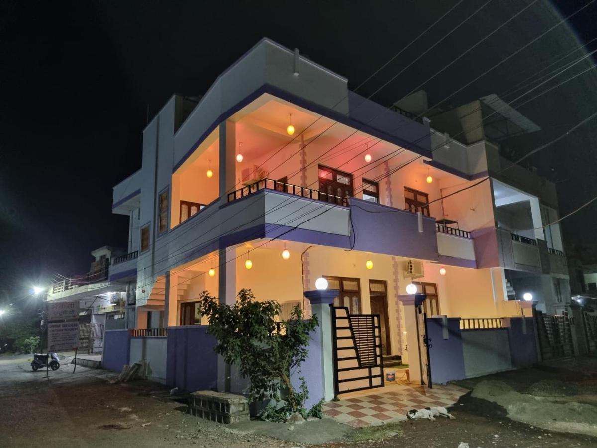 Leela Homestay Jabalpur - Lily - 2 Bhk Luxury Appartment Екстер'єр фото