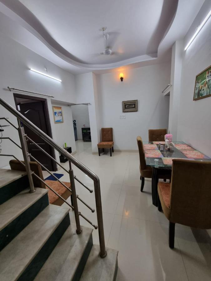 Leela Homestay Jabalpur - Lily - 2 Bhk Luxury Appartment Екстер'єр фото