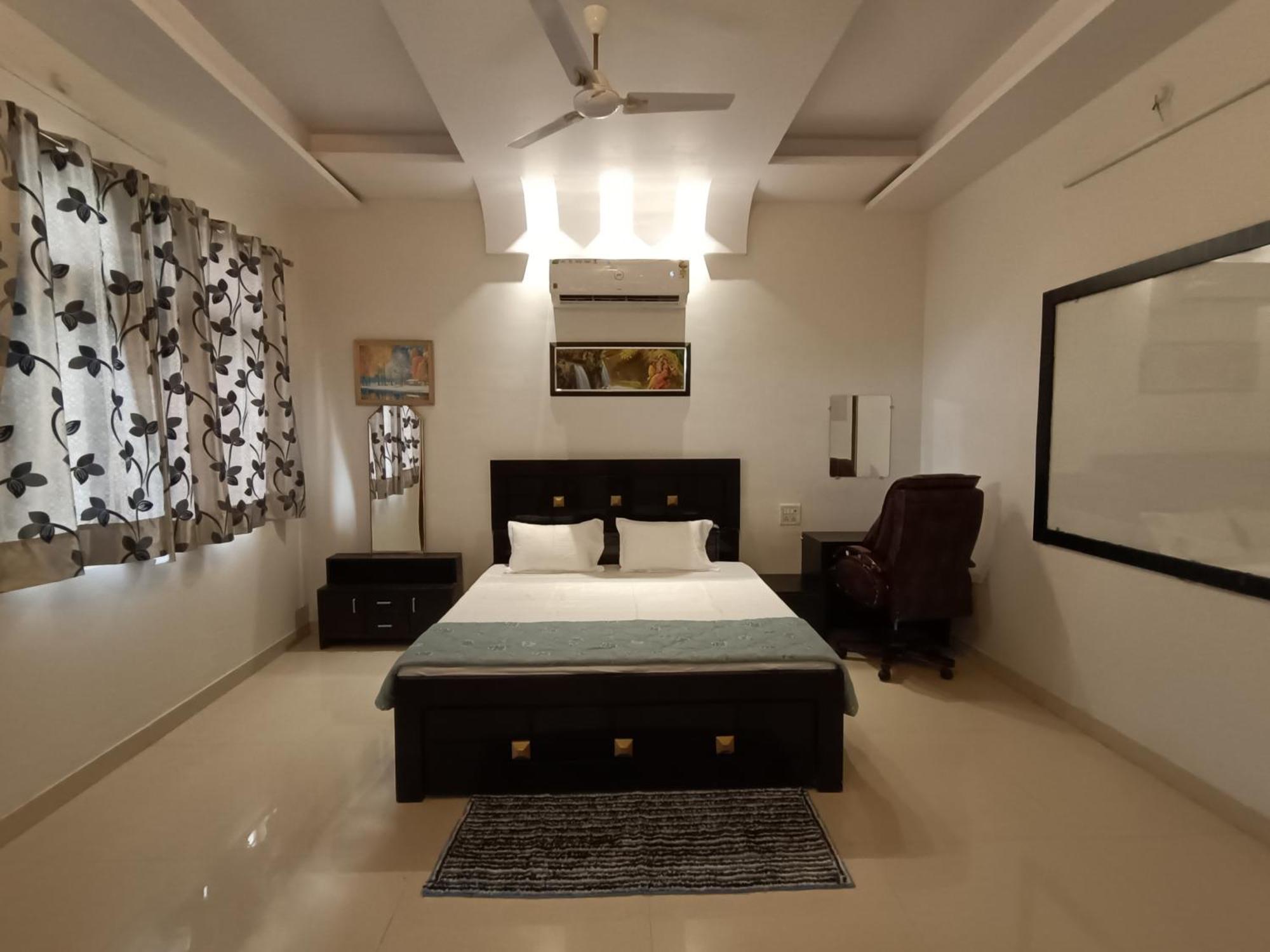 Leela Homestay Jabalpur - Lily - 2 Bhk Luxury Appartment Екстер'єр фото