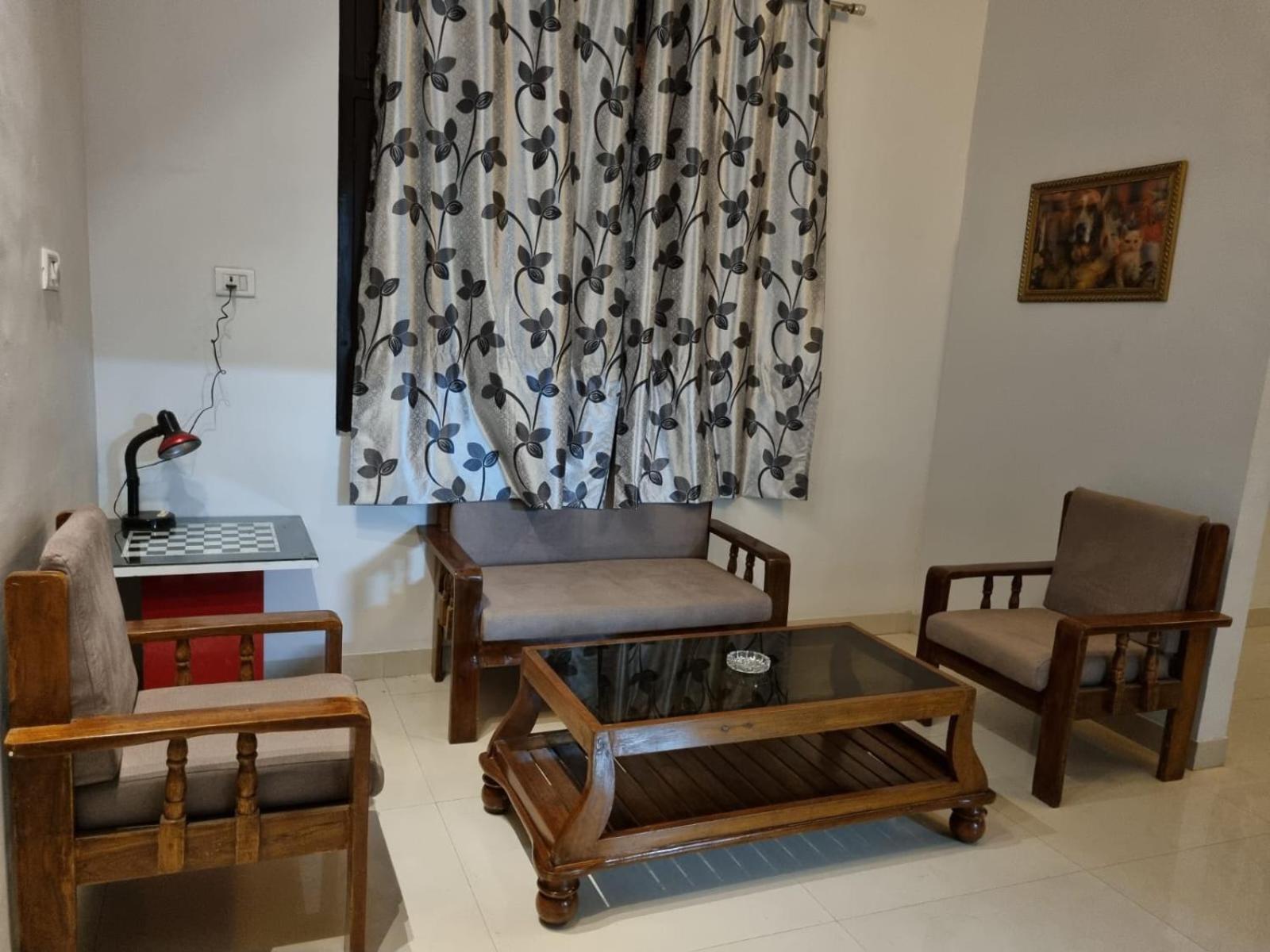 Leela Homestay Jabalpur - Lily - 2 Bhk Luxury Appartment Екстер'єр фото